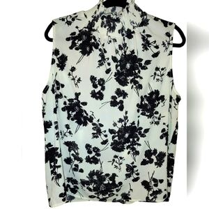Emery Rose Black and White blouse